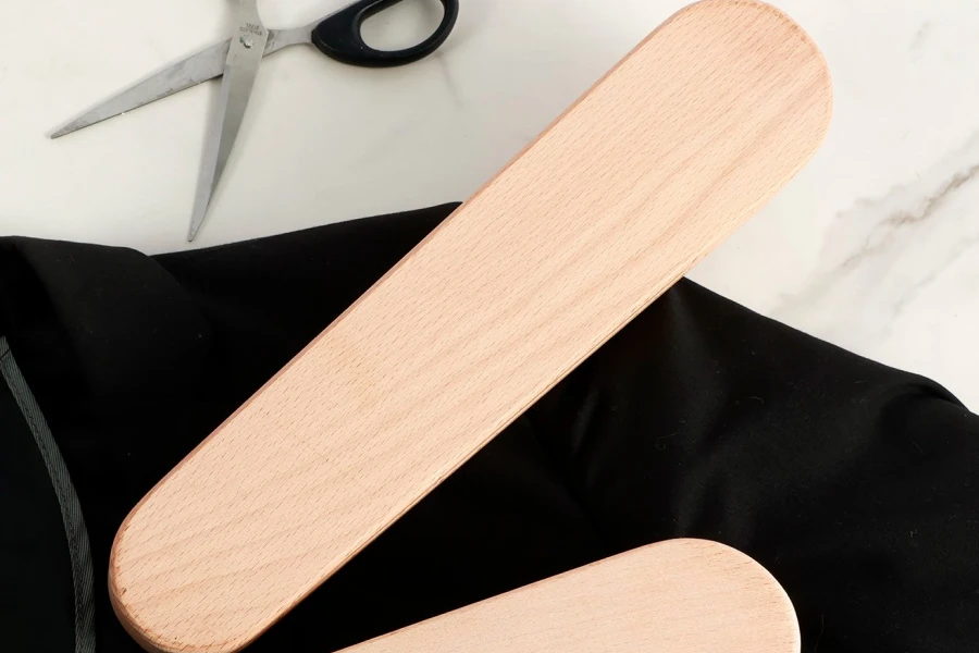 High Quality Beech Wood Tailors Clapper
